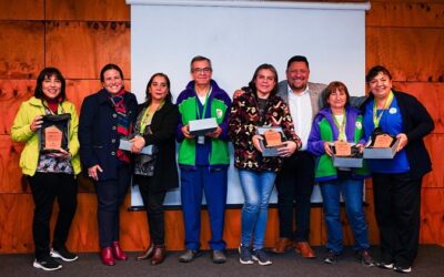 El Bosque reconoce a funcionarios de salud que cumplen 30 años de servicio a la comunidad