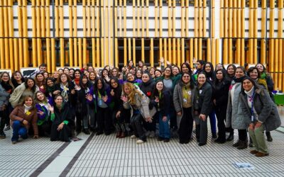 El Bosque realiza Mesa Intersectorial de Salud Dental Infantil con foco en prevención temprana